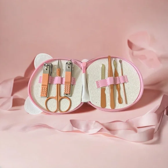 Hello Kitty Nail Clipper Set - Picture 2 of 3